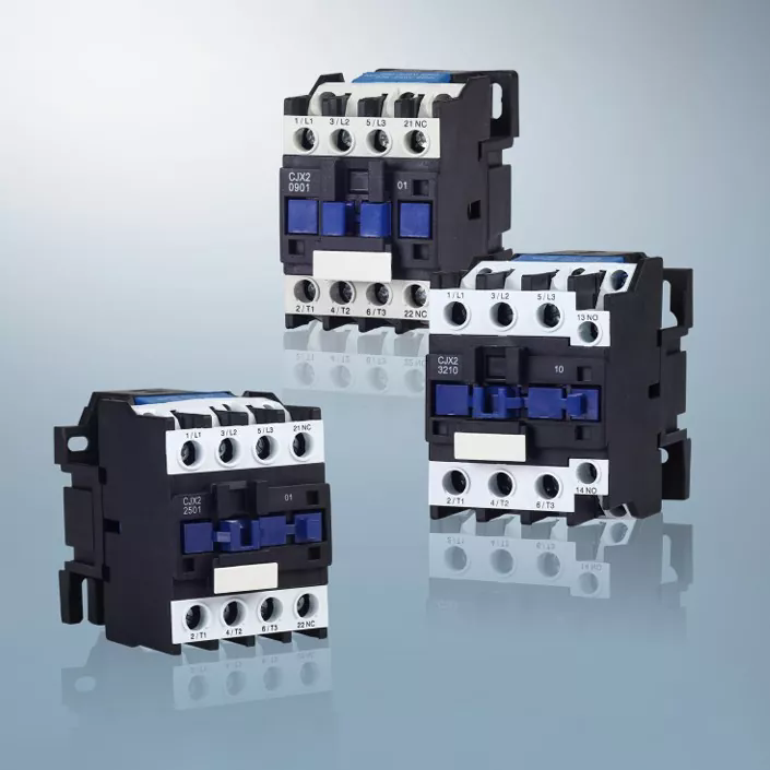 Como um contator CA CJX2 melhora o controle de motores industriais?
